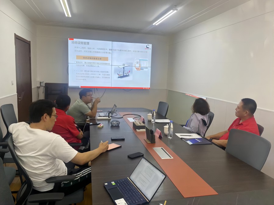 天津市體育産業協會(huì)董秘書長(cháng)一行莅臨聖智體育開(kāi)展專題調研